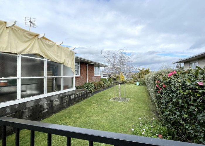  at 9 Montana Place, Merrilands, New Plymouth