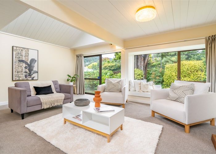  at 1/1 Lady Bell Grove, Lowry Bay, Lower Hutt