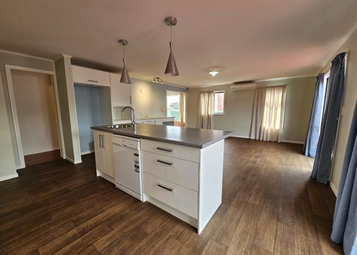  at 3 Mana Avenue, Titahi Bay, Porirua, Wellington