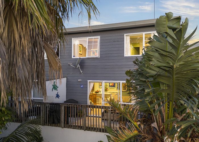  at 18/193 Eskdale Road, Birkenhead, Auckland