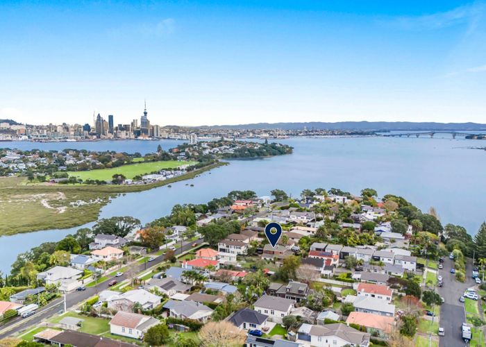  at 68 Ngataringa Road, Devonport, North Shore City, Auckland