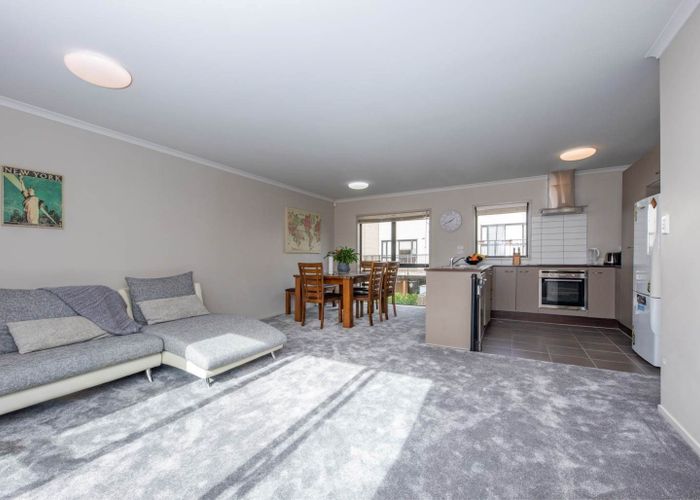  at 21/172 Mcleod Road, Te Atatu South, Auckland