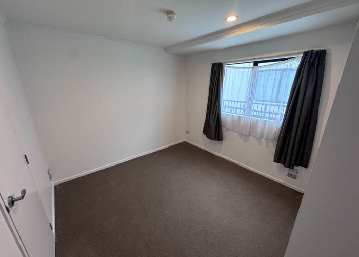  at 176 Broadway, Newmarket, Auckland City, Auckland