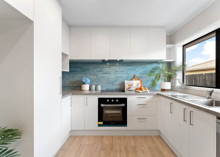  at 4/11 Koromiko Street, New Lynn, Waitakere City, Auckland