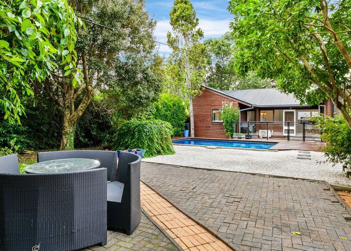  at 279 Royal Road, Massey, Waitakere City, Auckland