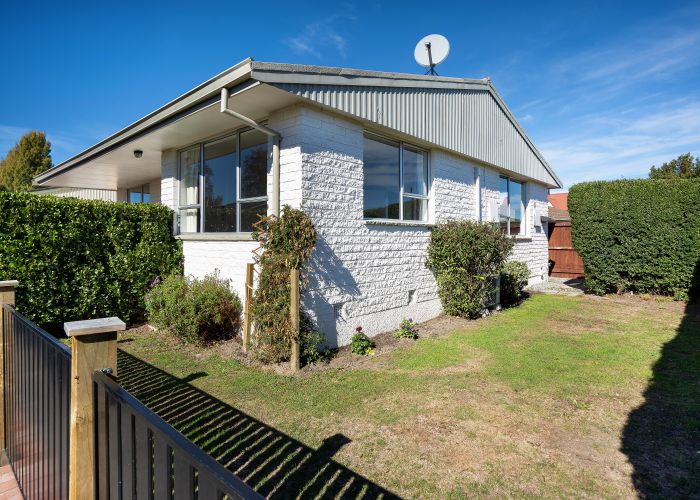  at 1-176/176 Grimseys Road, Redwood, Christchurch