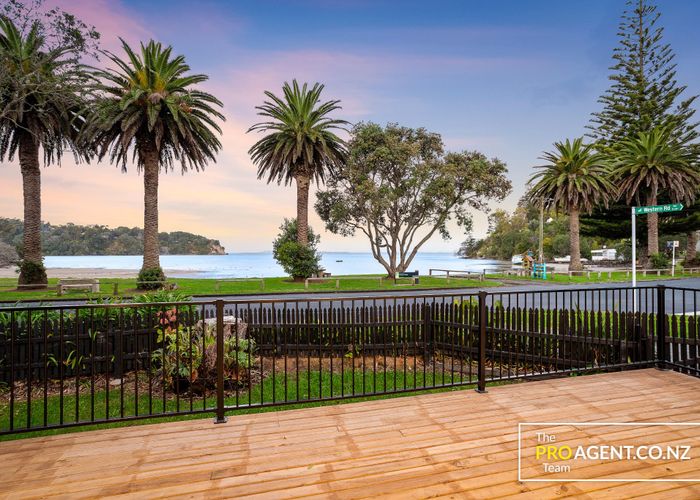  at 2 Western Road, Laingholm, Waitakere City, Auckland