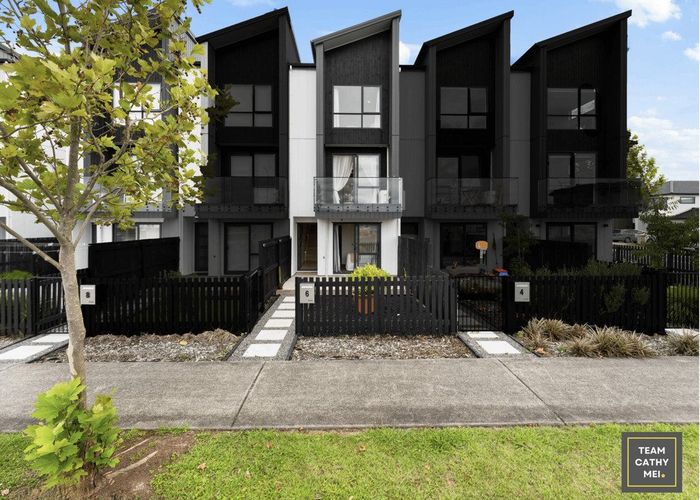  at 6 Papa Takaro Lane, Flat Bush, Manukau City, Auckland