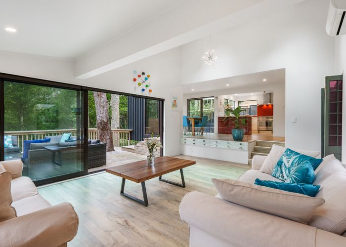  at 10 Hebe Place, Birkenhead, Auckland