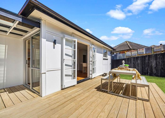  at 2 Thomson Street, Mount Roskill, Auckland City, Auckland