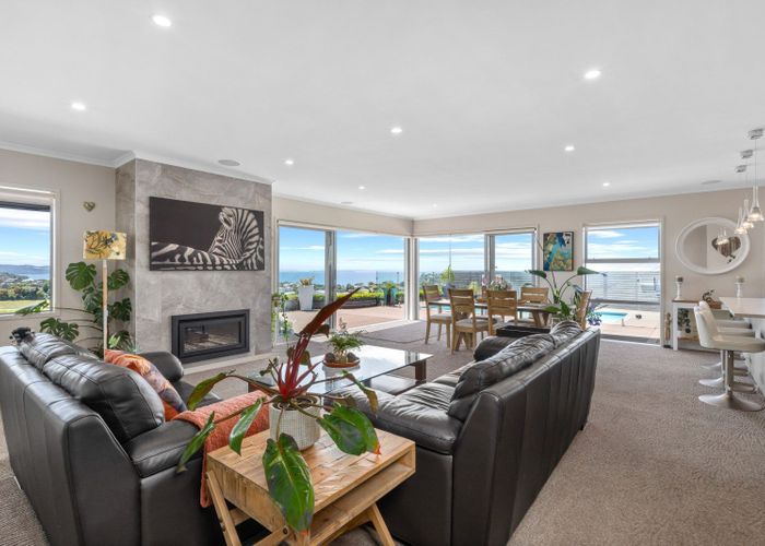  at 15 Woodridge Drive, Stanmore Bay, Whangaparaoa