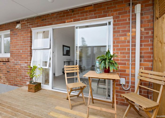  at 1/60 Gowing Drive, Meadowbank, Auckland