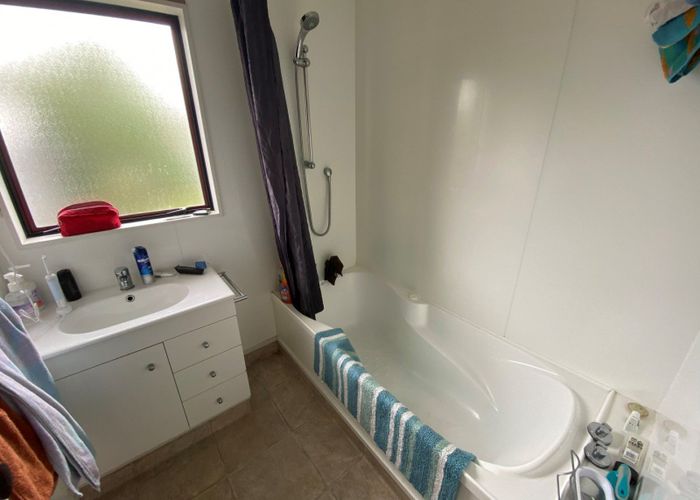  at 2 Rata Street, Tokomaru