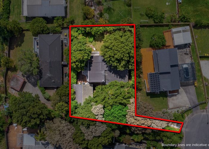  at 10 Tusac Place, Totara Vale, Auckland