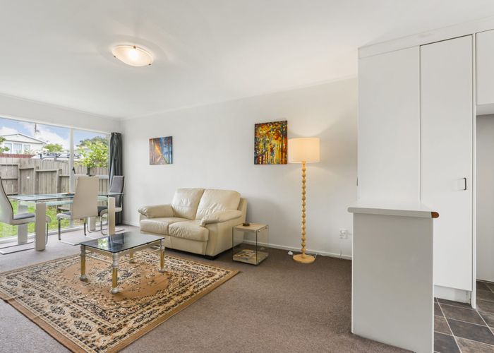  at 2/174 Birkdale Road, Birkdale, North Shore City, Auckland