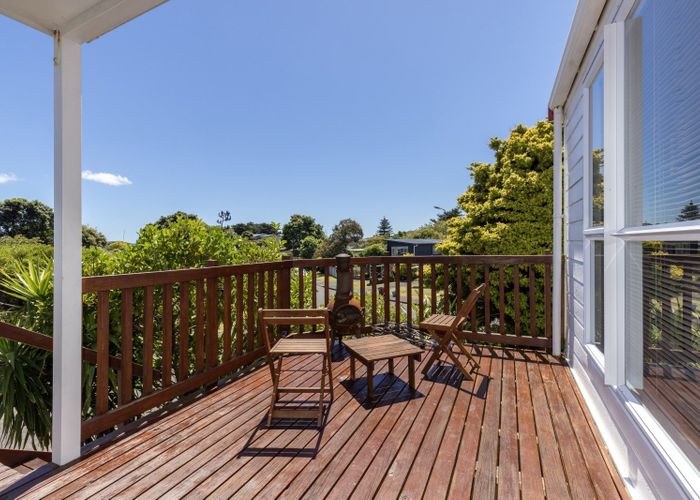  at 2 Bermuda Grove, Paraparaumu Beach, Paraparaumu