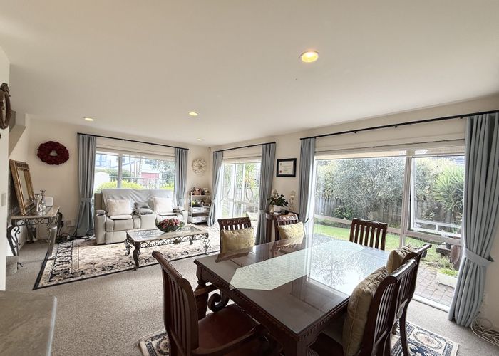  at 1/78 Fernhill Way, Oteha, North Shore City, Auckland
