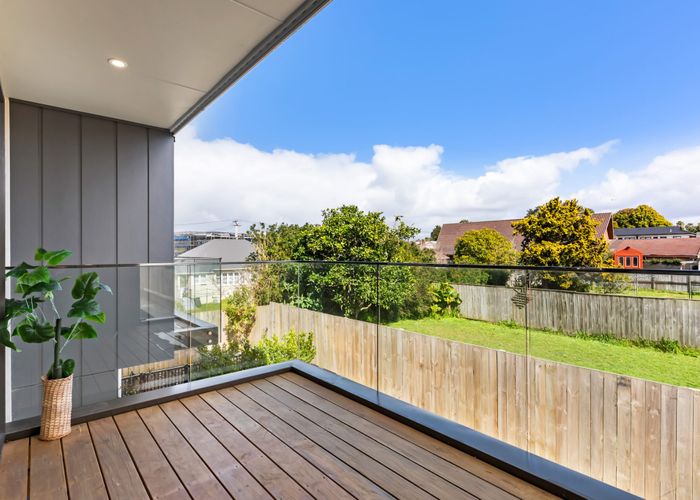  at 16E Brookfield Avenue, Onehunga, Auckland City, Auckland