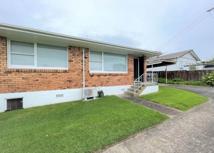  at 1/105 Panama Road, Mount Wellington, Auckland