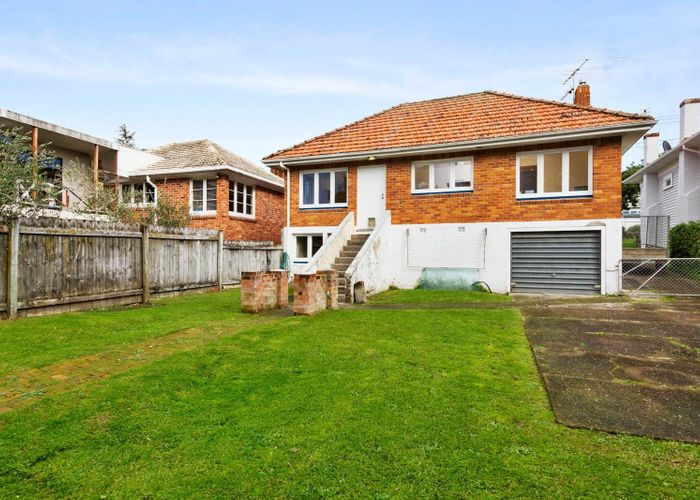  at 5 Westmere Park Avenue, Westmere, Auckland