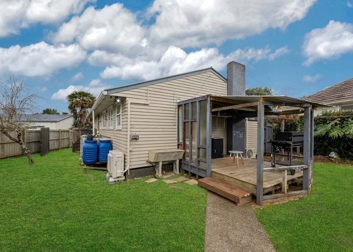  at 5 Tui Crescent, Manurewa, Manukau City, Auckland