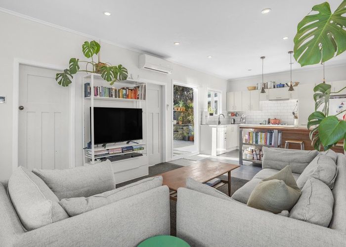  at 231 Muritai Road, Eastbourne, Lower Hutt