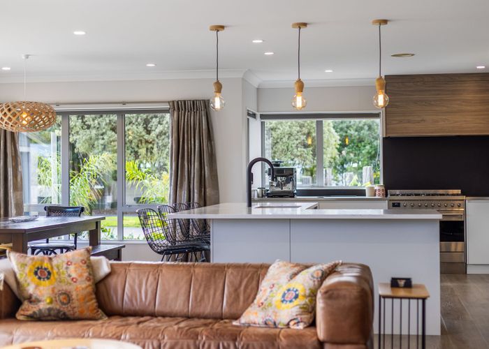  at 1 Moss Lane, Raumati Beach, Kapiti Coast, Wellington