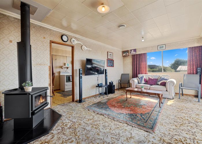  at 4 Hawk Place, Selwyn Heights, Rotorua