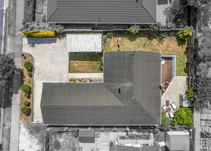 at 3 Discovery Drive, Whitby, Porirua