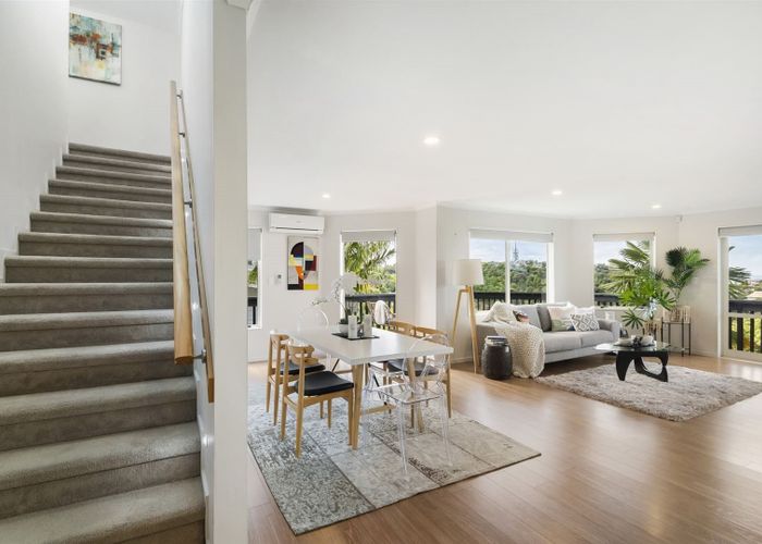  at 941 East Coast Road, Torbay, North Shore City, Auckland