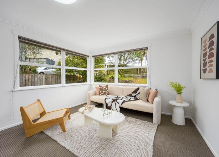  at 14 Sunhaven Avenue, Glenfield, Auckland
