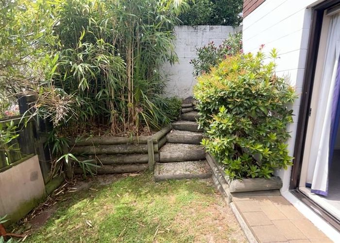  at 1/6 Petworth Place, Westmorland, Christchurch City, Canterbury