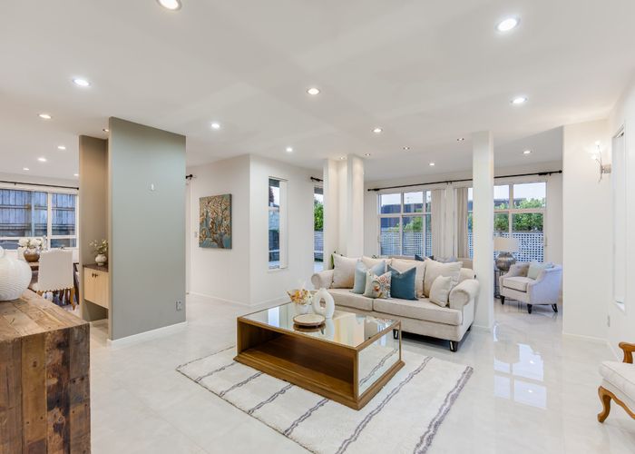  at 52 Chesterfield Way, Orewa, Orewa