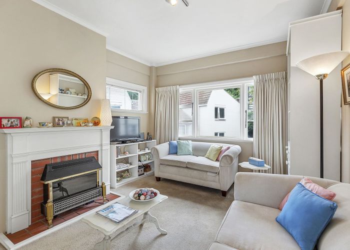  at 4/7 Stowe Hill, Thorndon, Wellington