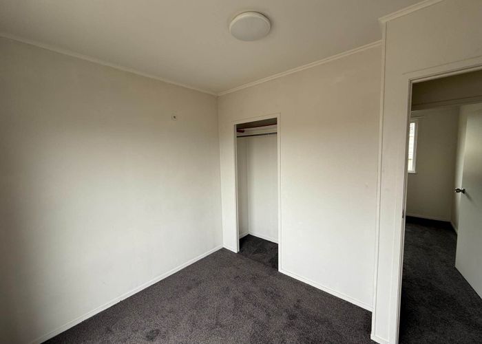  at 4/1A Becroft Drive, Forrest Hill, North Shore City, Auckland