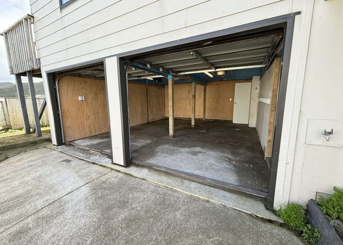  at 87 Frobisher Street, Island Bay, Wellington
