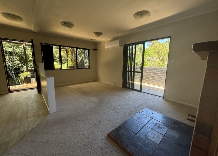  at 39 York Road, Titirangi, Waitakere City, Auckland