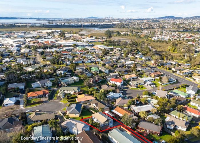  at 28 Madigan Place, Glendene, Waitakere City, Auckland