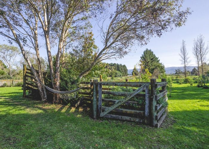 at 38 Clifton Avenue, Carterton