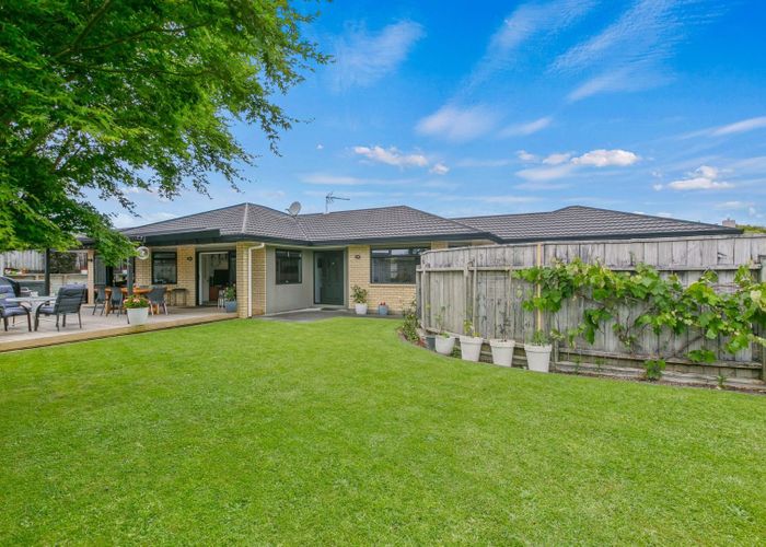  at 4 Maple Crescent, Whalers Gate, New Plymouth, Taranaki