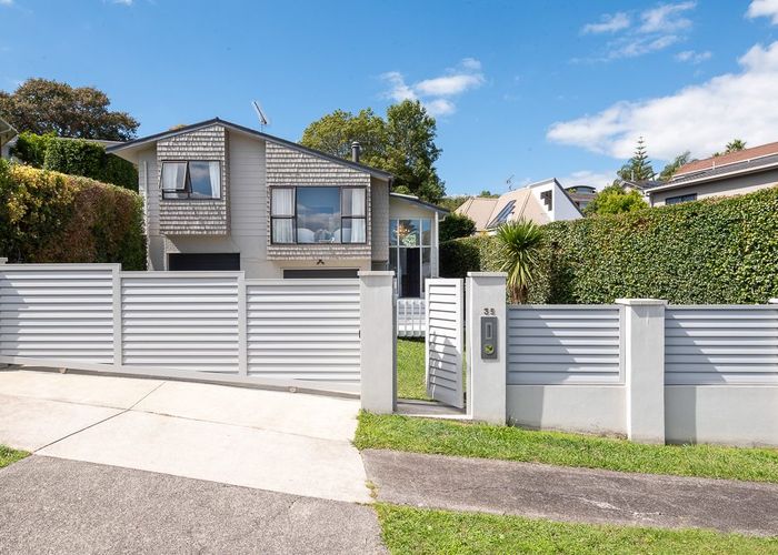  at 35 Pickwick Parade, Mellons Bay, Auckland