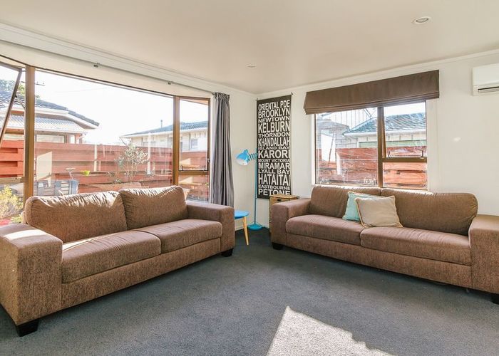  at 2/42 Bauchop Road , Waterloo, Lower Hutt, Wellington