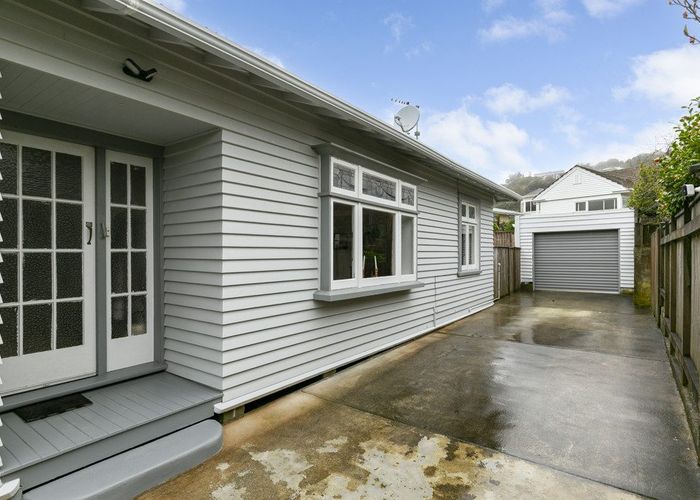  at 17 Fernlea Avenue, Karori, Wellington, Wellington