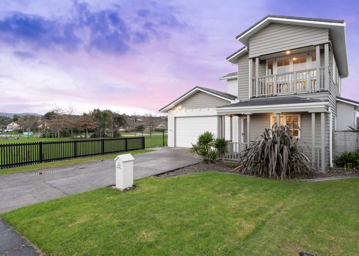  at 4 Mulvaney Crescent, Henderson, Auckland