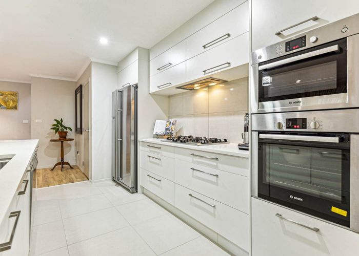 at 214  Murphys Road, Flat Bush, Manukau City, Auckland