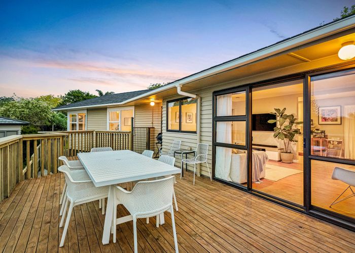  at 20 Tauhara Street, Green Bay, Waitakere City, Auckland