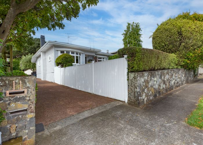  at 1/11 Oranga Avenue, Onehunga, Auckland