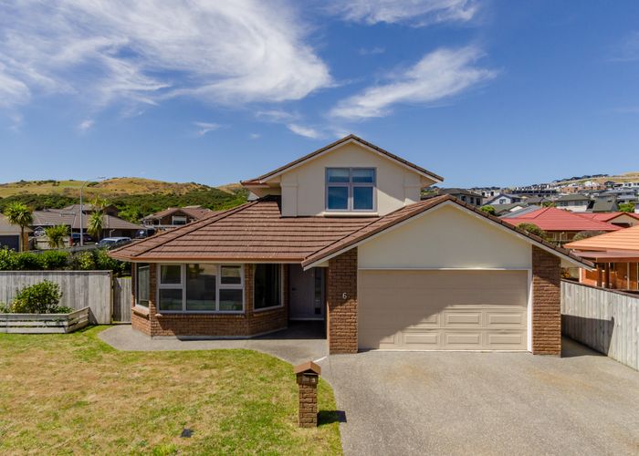  at 6 Black Pine Road, Woodridge, Wellington