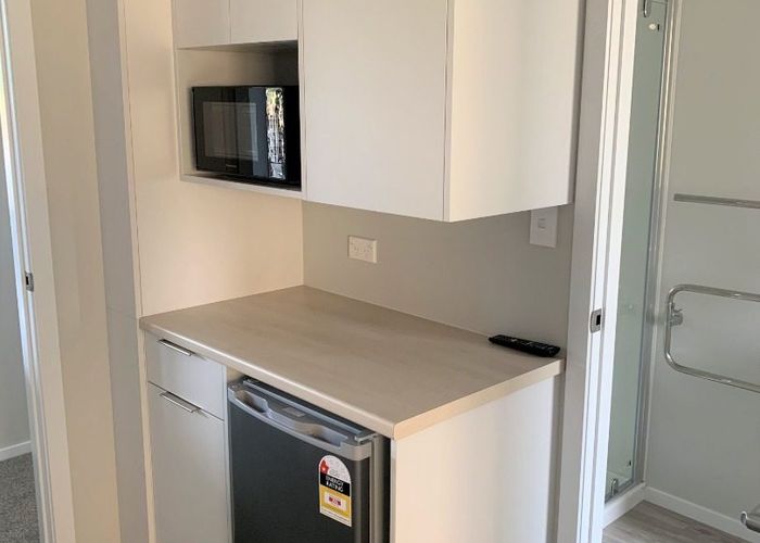  at 4/11 Knighton Road (Room C), Hillcrest, Hamilton, Waikato