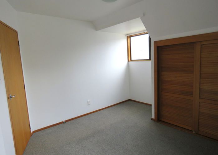  at 2/125 Champion Street, Edgeware, Christchurch City, Canterbury